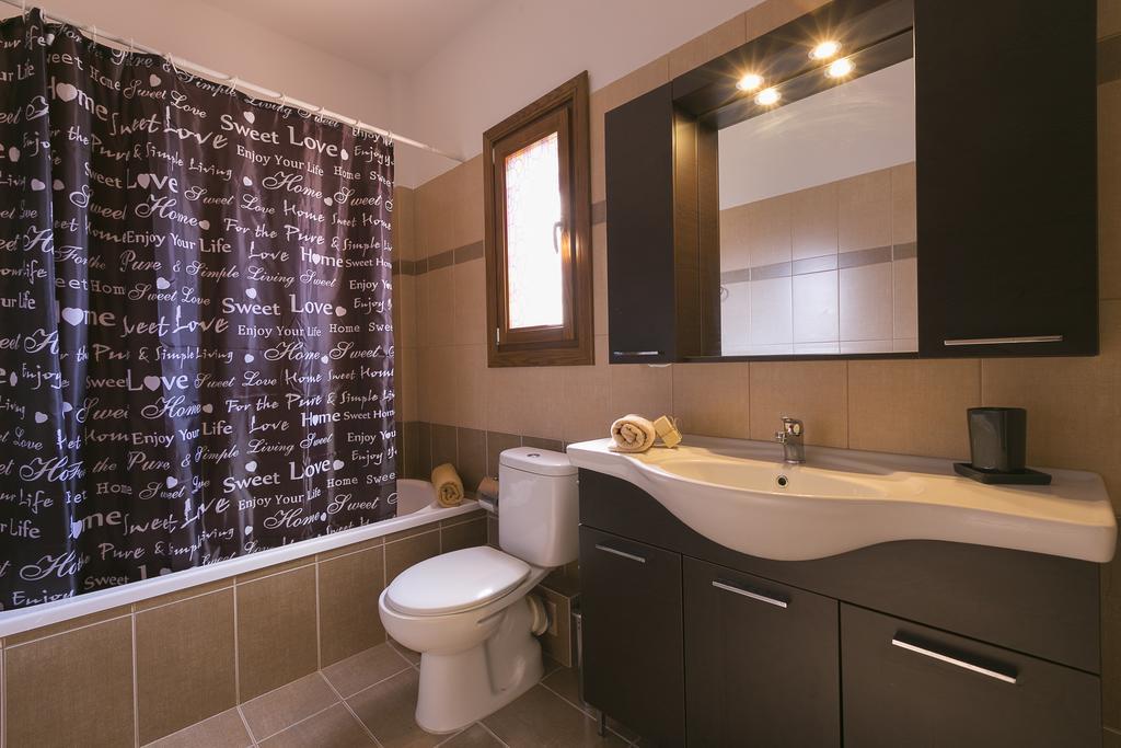 אואוראנואופולי Velia Boutique Apartments מראה חיצוני תמונה