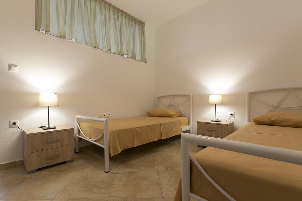 אואוראנואופולי Velia Boutique Apartments מראה חיצוני תמונה