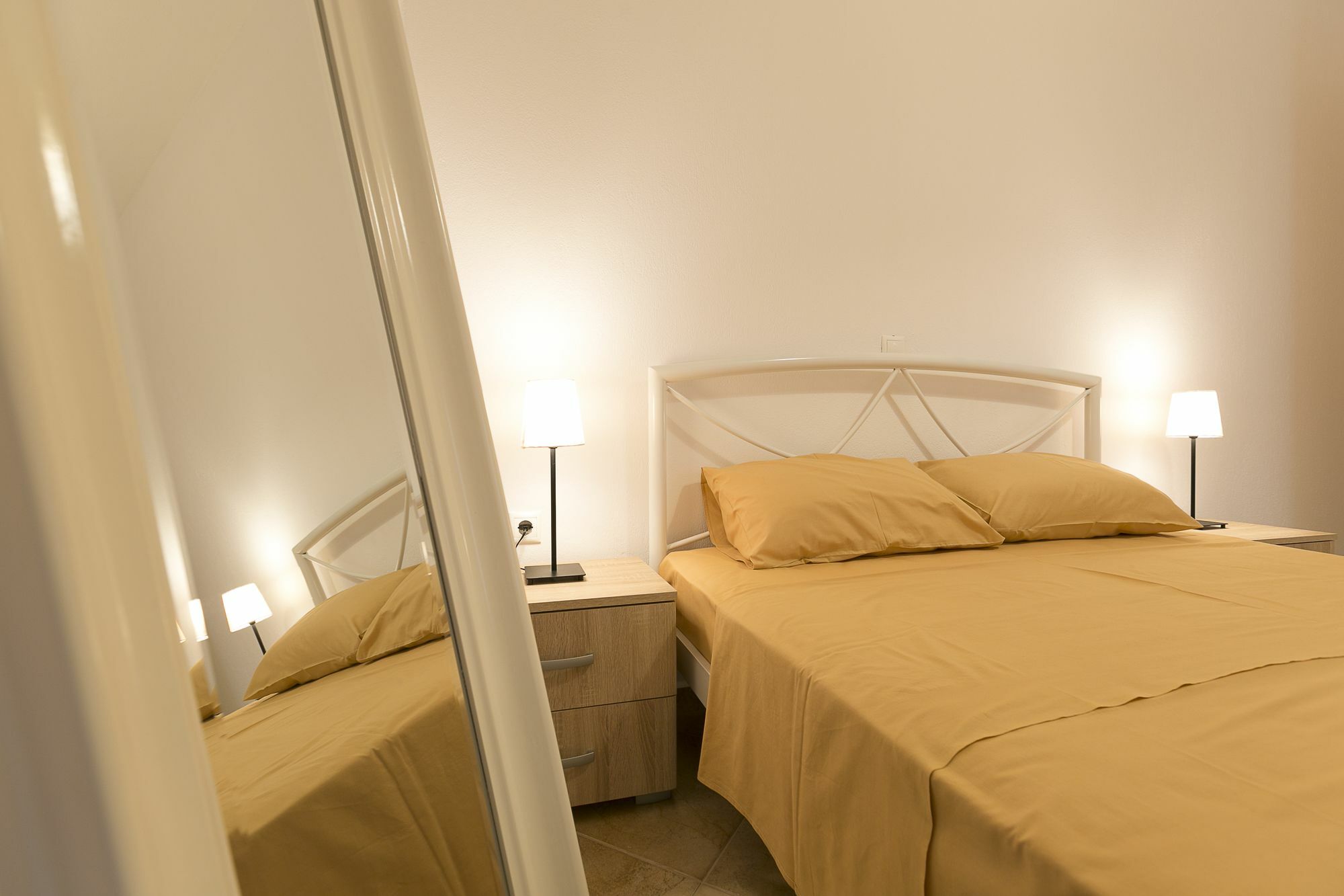 אואוראנואופולי Velia Boutique Apartments מראה חיצוני תמונה